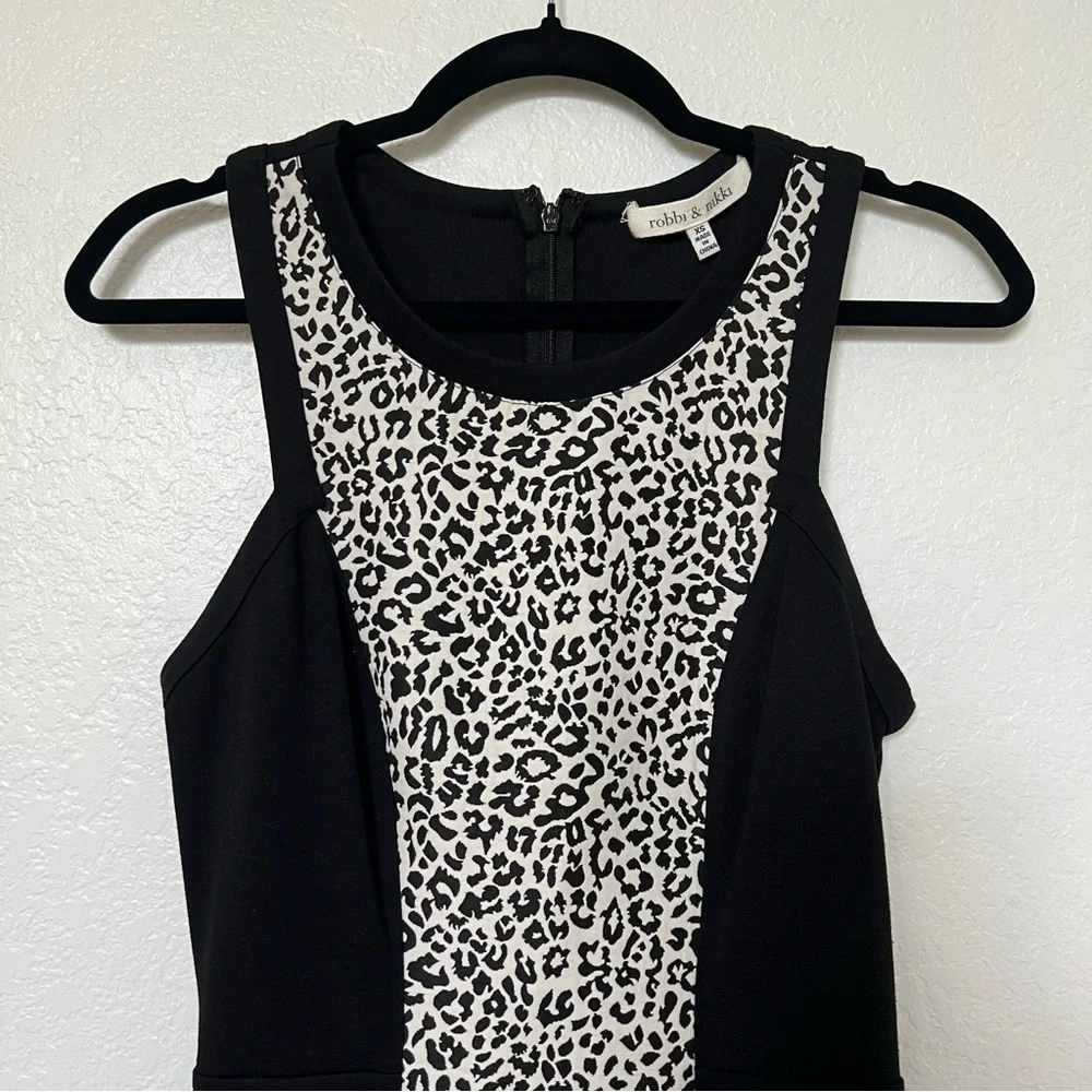 2/$30 Robbi and Nikki Casual A line dress- black and white color block print